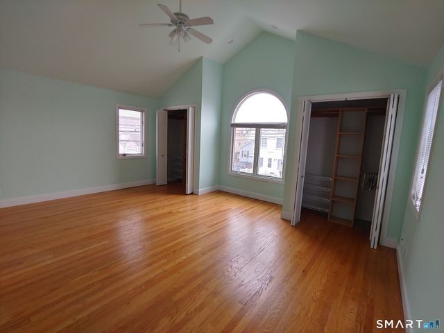 800 East Broadway, Milford, CT 06460