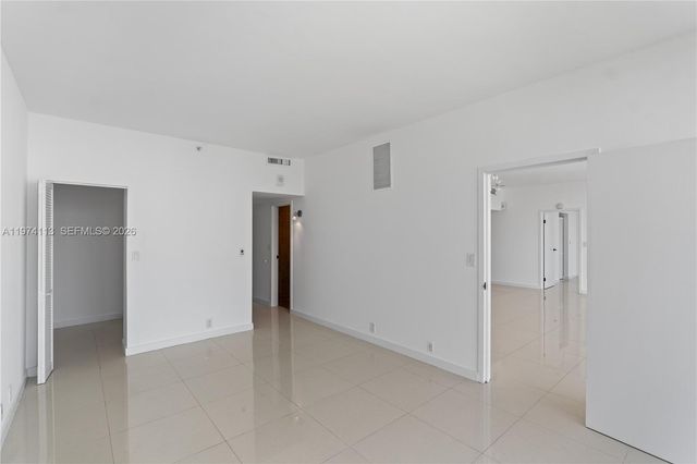 7601 E Treasure Dr. PH 216, North Bay Village, FL 33141