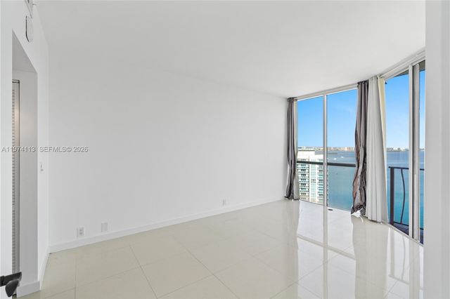 7601 E Treasure Dr. PH 216, North Bay Village, FL 33141