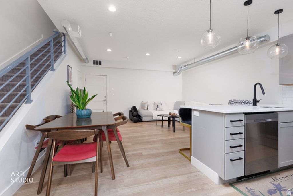 481 N BEAUMONT CT, Salt Lake City, UT 84116 — photo 5
