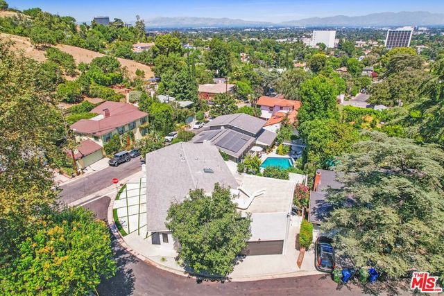 4166 Crisp Canyon Road, Sherman Oaks, CA 91403