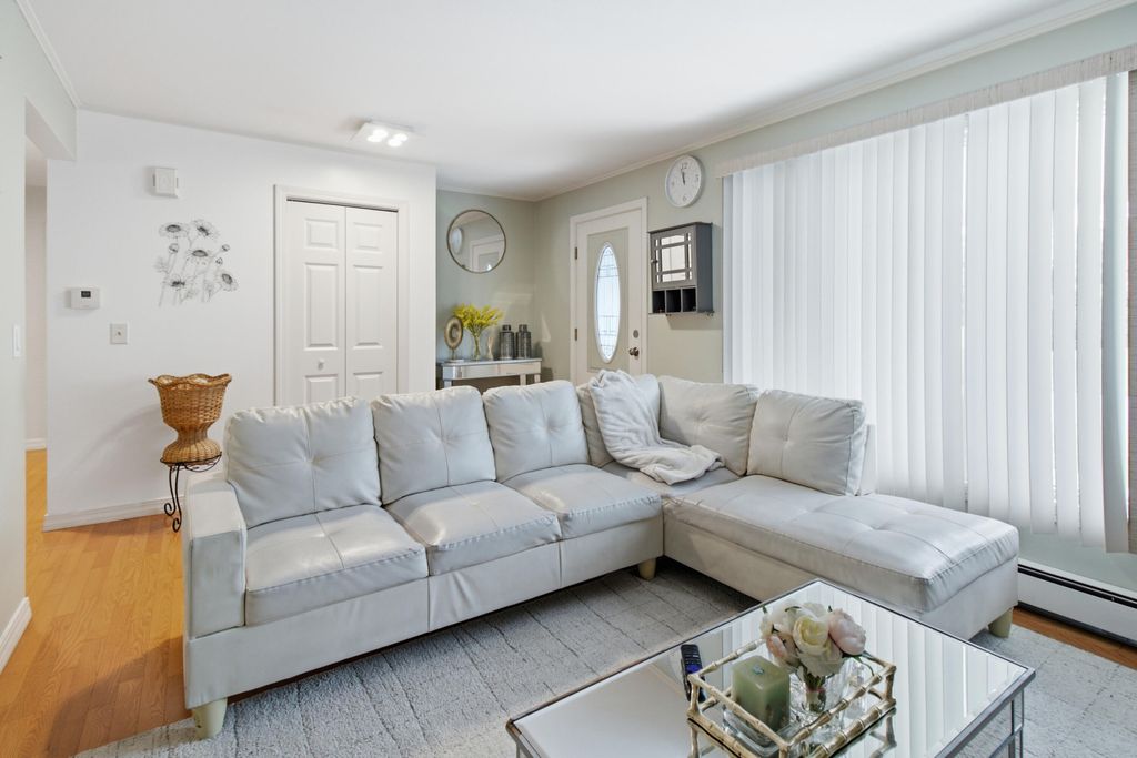 7 Champlain Avenue, Lewiston, ME 04240 — photo 3