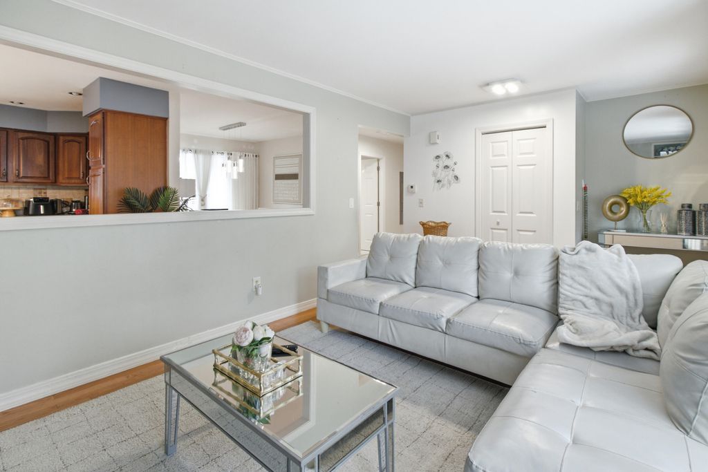 7 Champlain Avenue, Lewiston, ME 04240 — photo 5