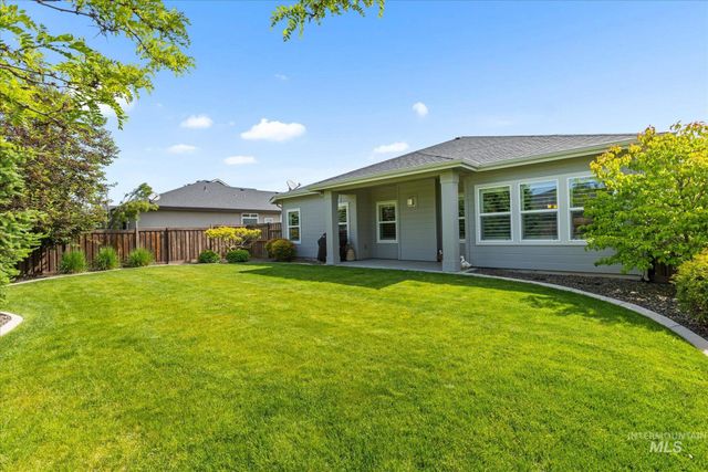 5963 N Eynsford Ave, Meridian, ID 83646