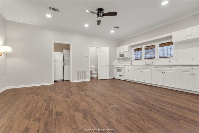 1600 George Bush Drive, College Station, TX 77840