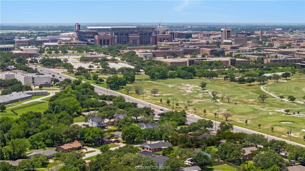 1600 George Bush Drive, College Station, TX 77840 — photo 2