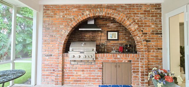 1568 Point Way, North Palm Beach, FL 33408