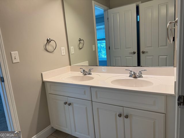 130 Wickham Drive, Tyrone, GA 30290