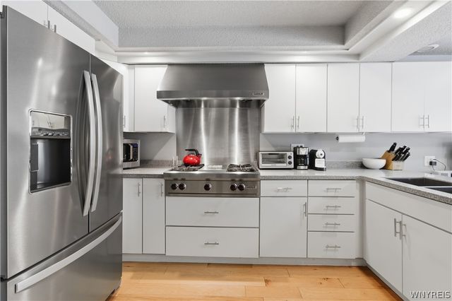 193 Breezewood Common, Amherst, NY 14051