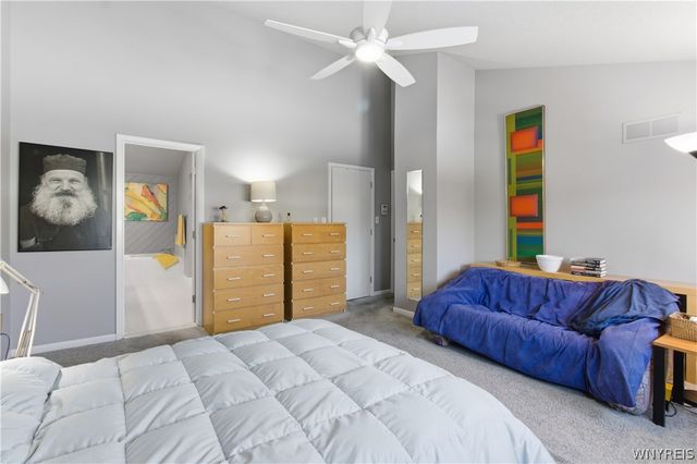 193 Breezewood Common, Amherst, NY 14051