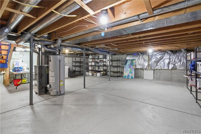 193 Breezewood Common, Amherst, NY 14051