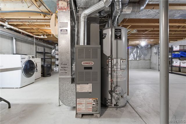 193 Breezewood Common, Amherst, NY 14051