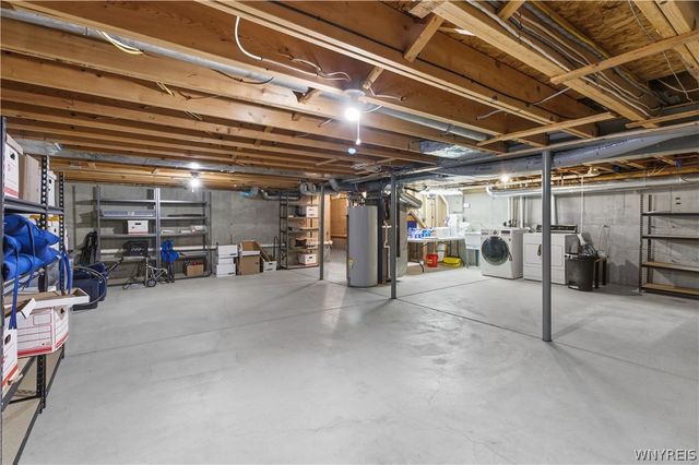 193 Breezewood Common, Amherst, NY 14051