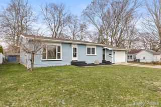101 W Gardner Street, Sparta Vllg, MI 49345