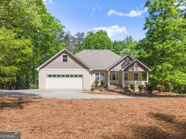 45 Holcomb Drive, Cleveland, GA 30528