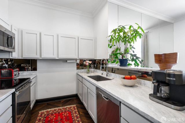 355 Buena Vista Avenue 506W, San Francisco, CA 94117