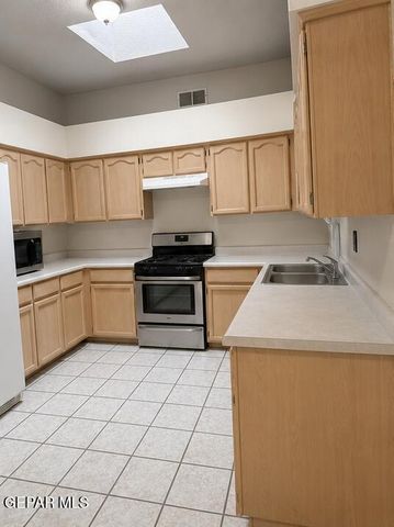 1452 Chato Villa Drive, El Paso, TX 79936