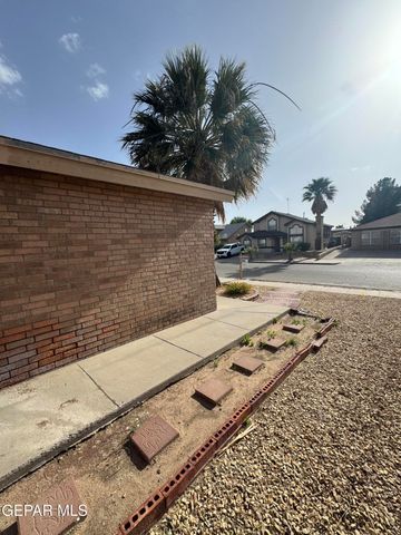 1452 Chato Villa Drive, El Paso, TX 79936