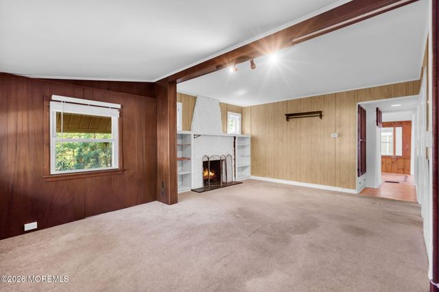 121 Linden Avenue, Pine Beach, NJ 08741