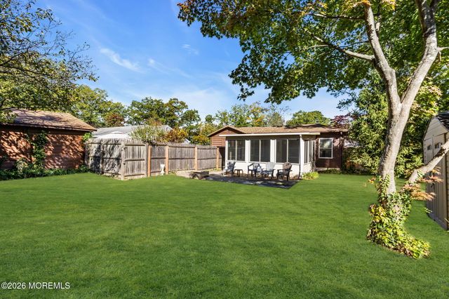 121 Linden Avenue, Pine Beach, NJ 08741