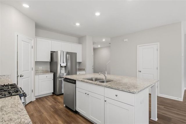 2079 Lanier Harbor Pointe, Buford, GA 30518