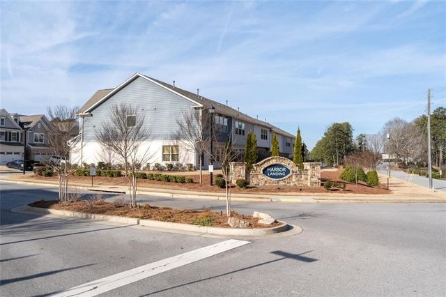 2079 Lanier Harbor Pointe, Buford, GA 30518