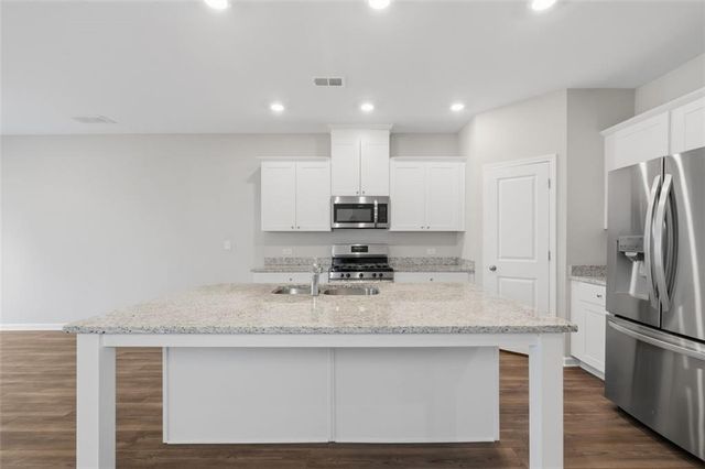 2079 Lanier Harbor Pointe, Buford, GA 30518