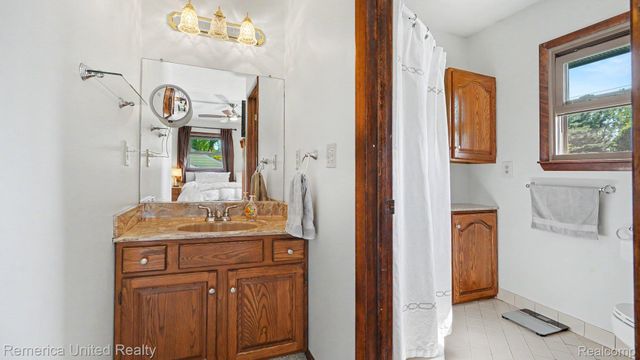 339 S Collins Street, Fowlerville Village, MI 48836