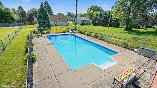 339 S Collins Street, Fowlerville Village, MI 48836