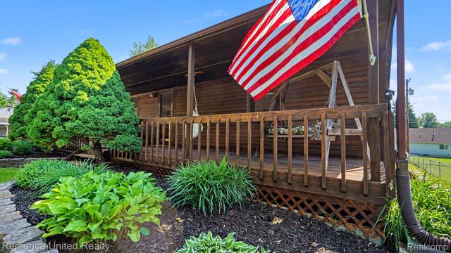 339 S Collins Street, Fowlerville Village, MI 48836