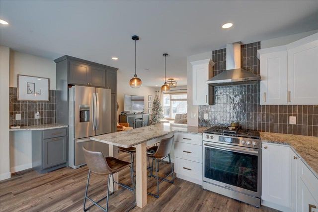 518 2nd Avenue, New Glarus, WI 53574