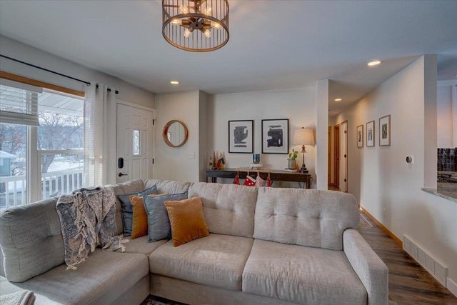 518 2nd Avenue, New Glarus, WI 53574