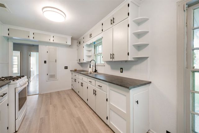 3539 Kingsbury Avenue, Richland Hills, TX 76118