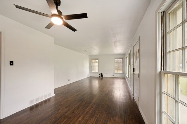 3539 Kingsbury Avenue, Richland Hills, TX 76118
