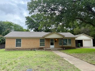 3539 Kingsbury Avenue, Richland Hills, TX 76118