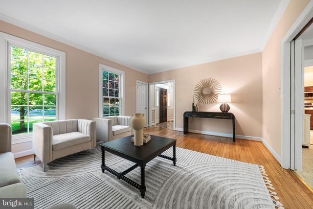 9745 ROLLING RIDGE DR, Fairfax Station, VA 22039