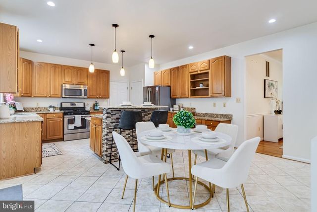 8845 LOCUST GROVE DR, Port Tobacco, MD 20677