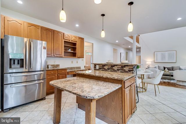 8845 LOCUST GROVE DR, Port Tobacco, MD 20677