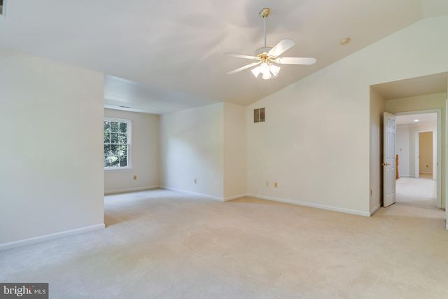 8845 LOCUST GROVE DR, Port Tobacco, MD 20677