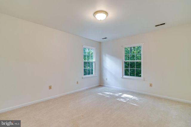 8845 LOCUST GROVE DR, Port Tobacco, MD 20677