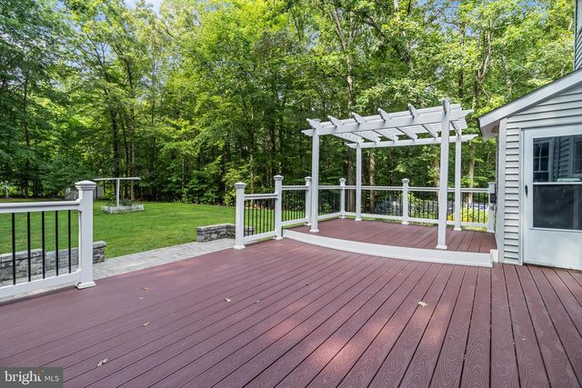 8845 LOCUST GROVE DR, Port Tobacco, MD 20677