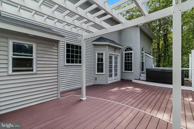 8845 LOCUST GROVE DR, Port Tobacco, MD 20677