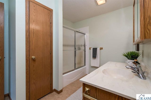 23955 Lime Valley Road, Mankato, MN 56001