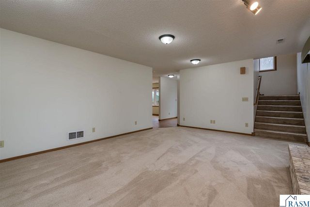 23955 Lime Valley Road, Mankato, MN 56001