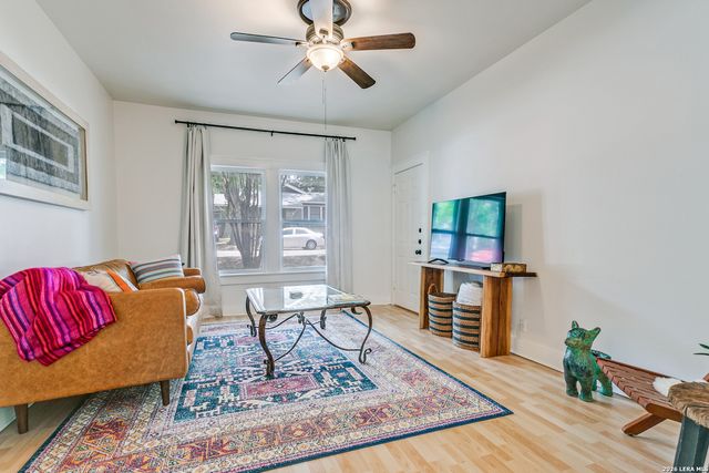 277 Post Ave, San Antonio, TX 78215