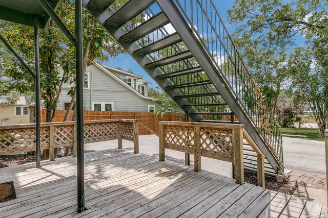 277 Post Ave, San Antonio, TX 78215