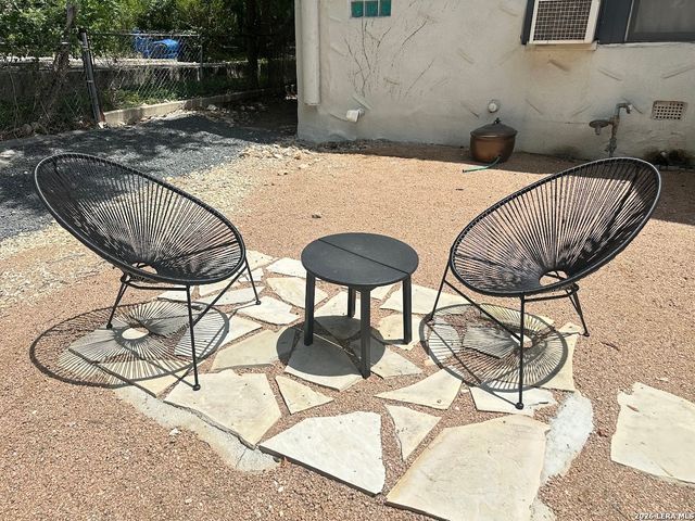 277 Post Ave, San Antonio, TX 78215