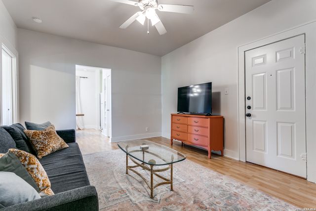 277 Post Ave, San Antonio, TX 78215