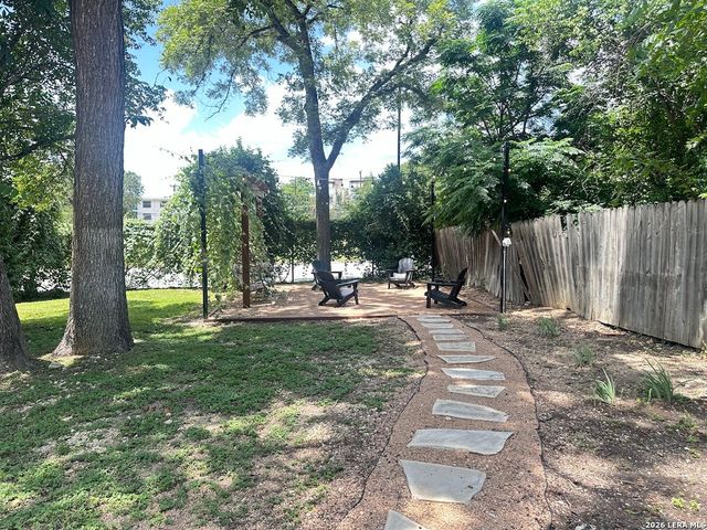 277 Post Ave, San Antonio, TX 78215