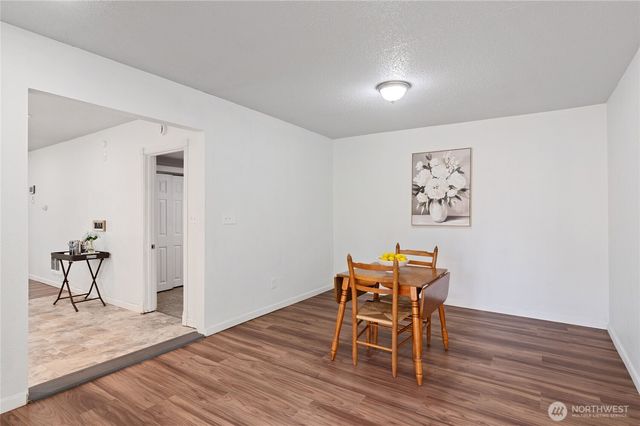 124 Tule Lake Road E, Tacoma, WA 98445